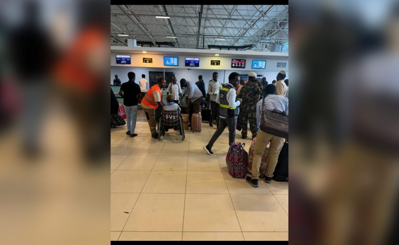 Somalia-Kenya Flights Disrupted for Second Day as Passengers, Miraa Traders Count Losses